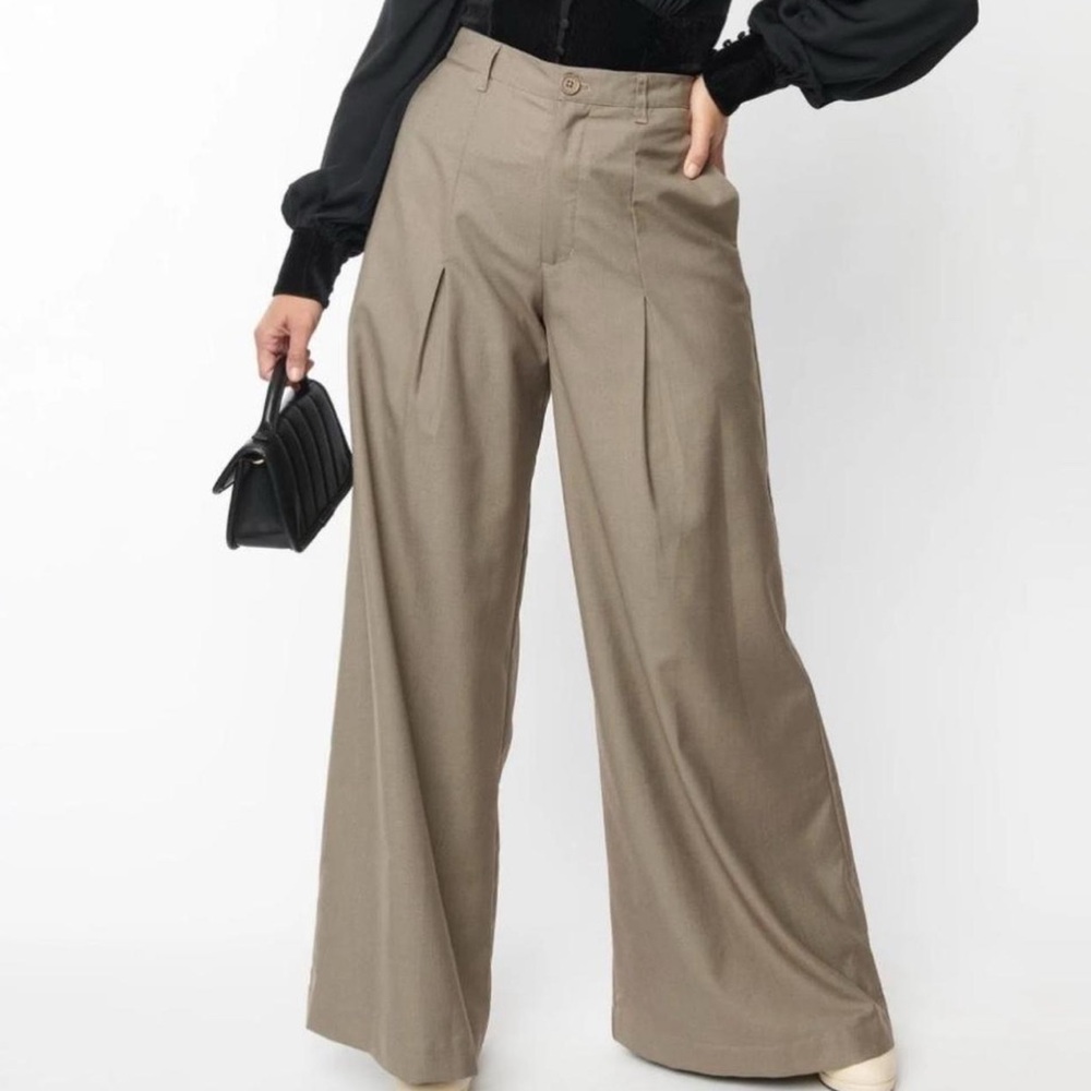 Women's Tan Wide-Leg Pants